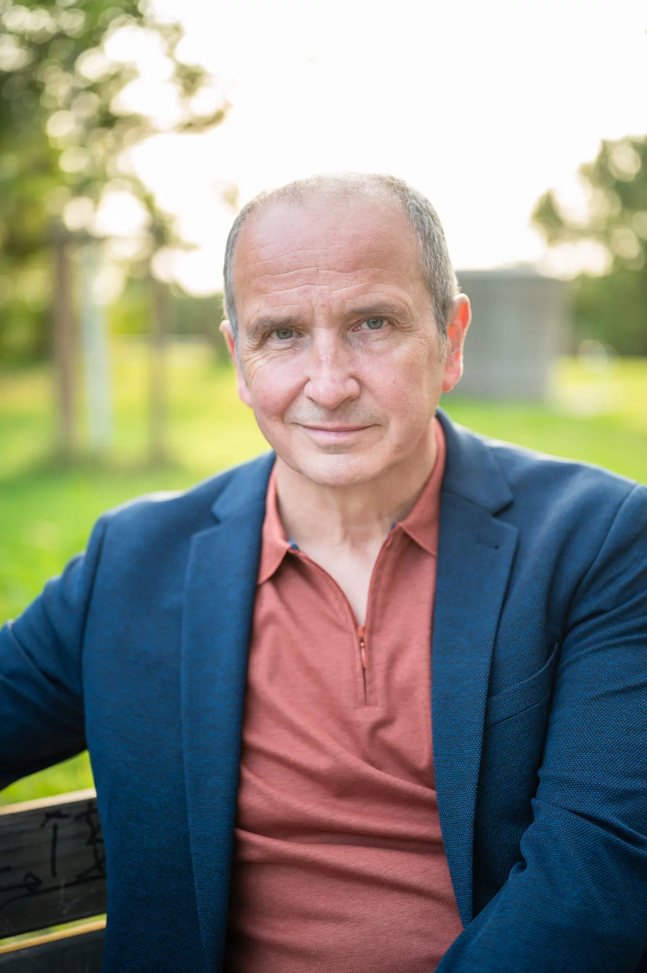 Portraits — Bernd_Klein_2023_small-145