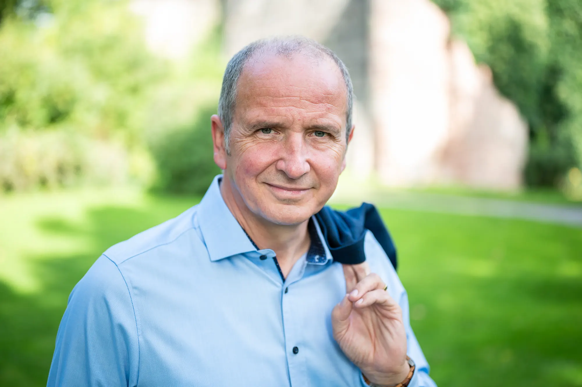 Portraits — Bernd_Klein_2023_small-16